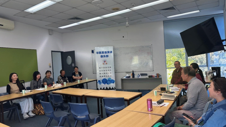 社区 | 华联英语演讲俱乐部生机勃勃别开生面